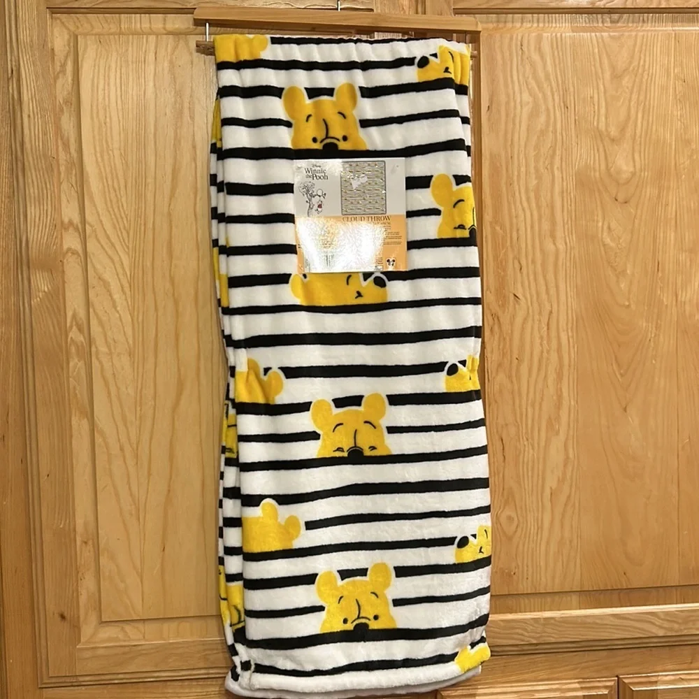 TikTok Viral Winnie The Pooh Blanket